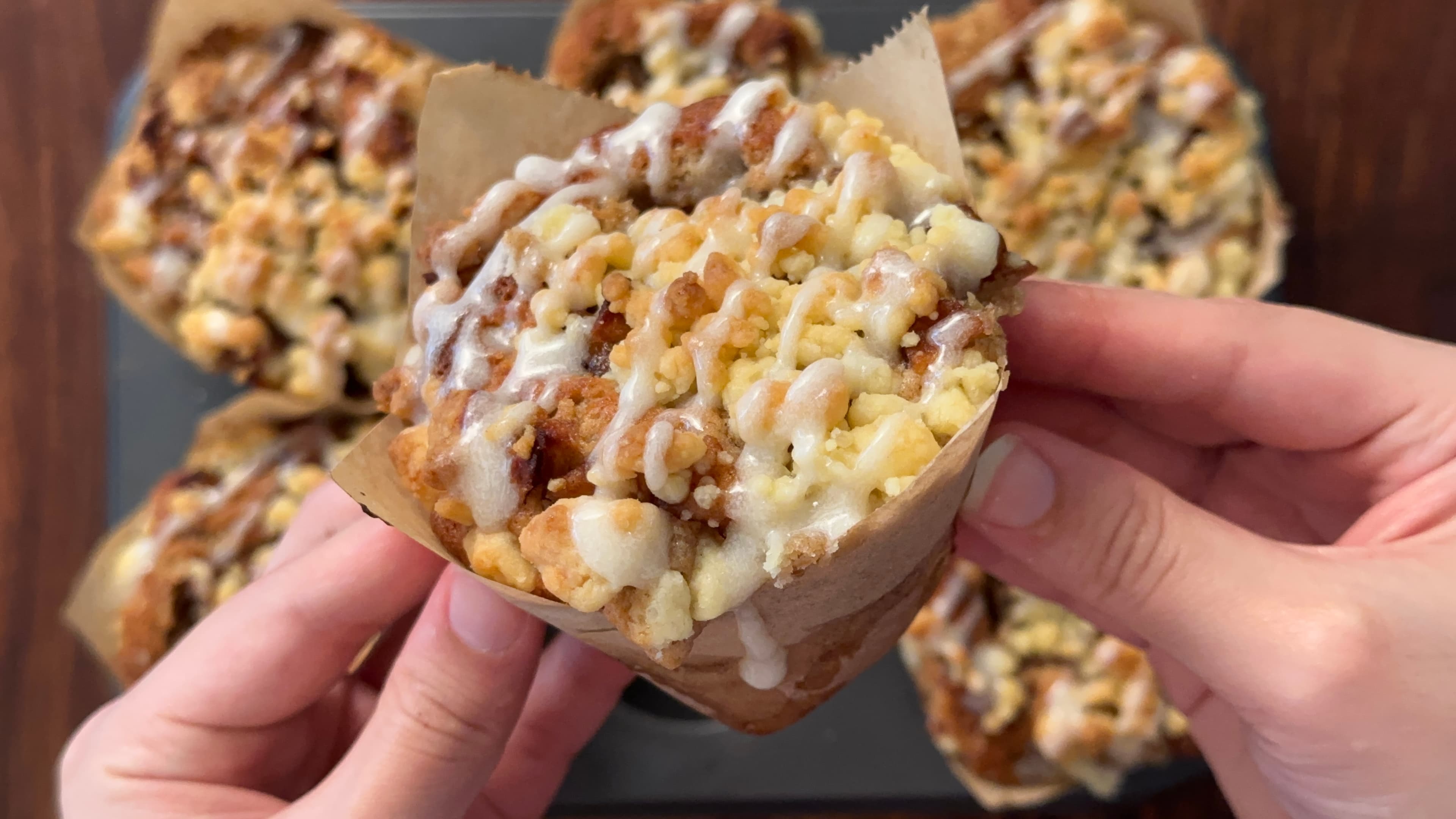 Apple Crumble Muffins